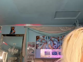 adrianna777's Live Sex Cam Show
