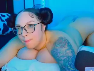 Nelli Brickhouse's Live Sex Cam Show