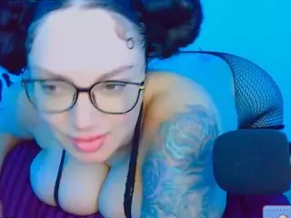 Nelli Brickhouse's Live Sex Cam Show