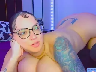 Nelli Brickhouse's Live Sex Cam Show