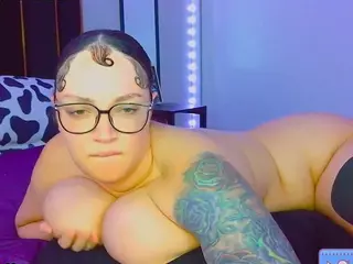 Nelli Brickhouse's Live Sex Cam Show