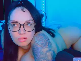 Nelli Brickhouse's Live Sex Cam Show