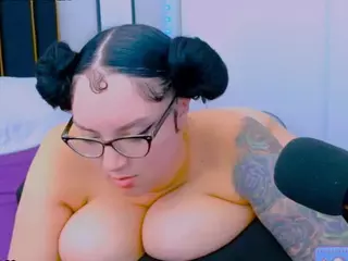 Nelli Brickhouse's Live Sex Cam Show