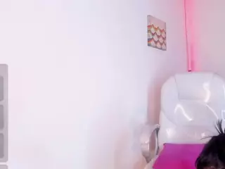 ivynaugthyqueen's Live Sex Cam Show