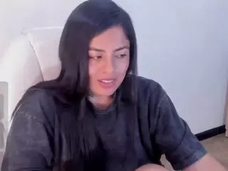 ivynaugthyqueen's Live Sex Cam Show