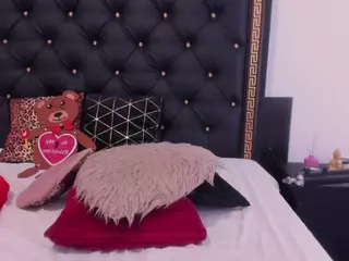 preciousailyn's Live Sex Cam Show