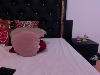 preciousailyn's Live Sex Cam Show