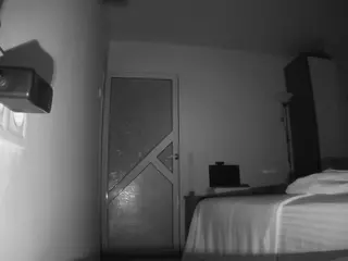 voyeurcam charmhellen kitchen's Live Sex Cam Show