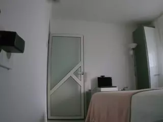 voyeurcam charmhellen kitchen's Live Sex Cam Show