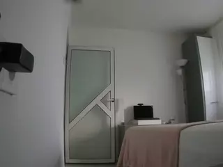 voyeurcam charmhellen kitchen's Live Sex Cam Show