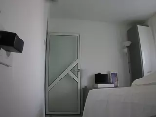 voyeurcam charmhellen kitchen's Live Sex Cam Show