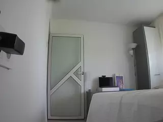 voyeurcam charmhellen kitchen's Live Sex Cam Show