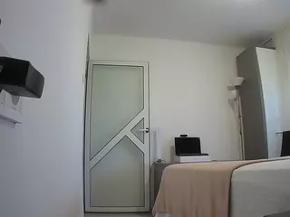 voyeurcam charmhellen kitchen's Live Sex Cam Show