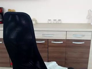 highschool-ranya's Live Sex Cam Show