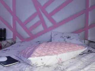 paulinasoto's Live Sex Cam Show