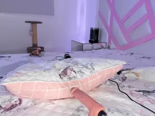paulinasoto's Live Sex Cam Show