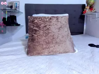 DulcceMaria's Live Sex Cam Show