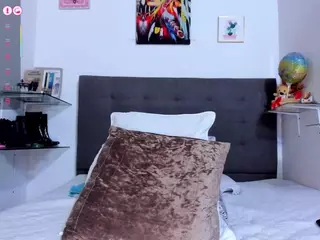 DulcceMaria's Live Sex Cam Show