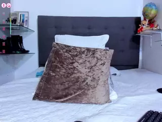 DulcceMaria's Live Sex Cam Show