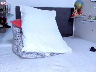 DulcceMaria's Live Sex Cam Show