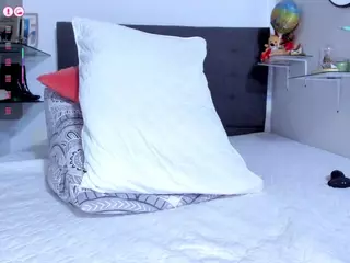 DulcceMaria's Live Sex Cam Show