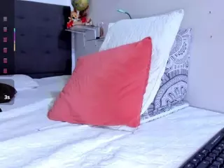 DulcceMaria's Live Sex Cam Show