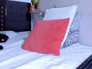 DulcceMaria's Live Sex Cam Show