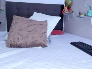 DulcceMaria's Live Sex Cam Show