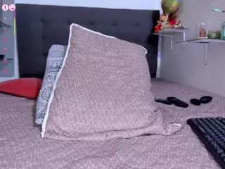 DulcceMaria's Live Sex Cam Show