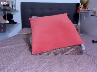 DulcceMaria's Live Sex Cam Show
