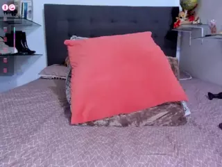 DulcceMaria's Live Sex Cam Show