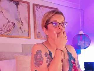 valeryhart's Live Sex Cam Show