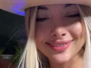 Dani Rouge's Live Sex Cam Show