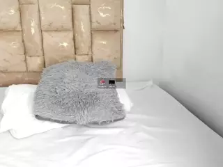 Kitty's Live Sex Cam Show