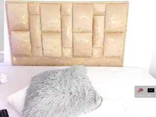 Kitty's Live Sex Cam Show