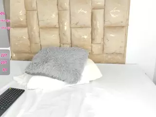 Kitty's Live Sex Cam Show