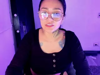 LeaSmlthv's Live Sex Cam Show