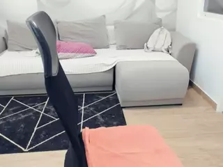 lovelyclara4u's Live Sex Cam Show