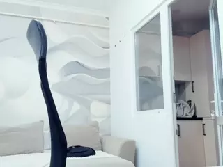 lovelyclara4u's Live Sex Cam Show