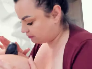 lovelyclara4u's Live Sex Cam Show