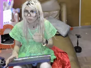 Skinnygirl's Live Sex Cam Show