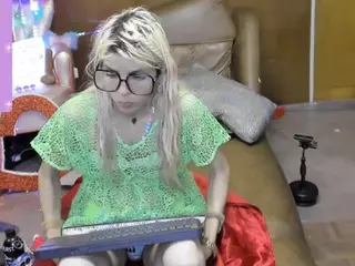 Skinnygirl's Live Sex Cam Show