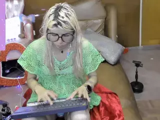Skinnygirl's Live Sex Cam Show