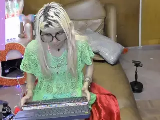 Skinnygirl's Live Sex Cam Show