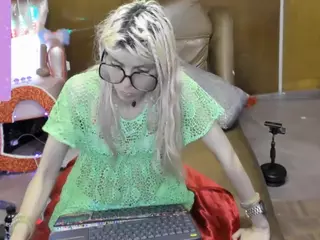 Skinnygirl's Live Sex Cam Show