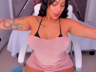 Salomme Cruz's Live Sex Cam Show