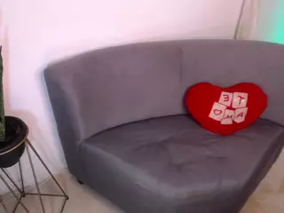vannesahills's Live Sex Cam Show