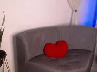 vannesahills's Live Sex Cam Show