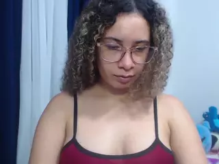 nadiablack's Live Sex Cam Show