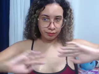 nadiablack's Live Sex Cam Show